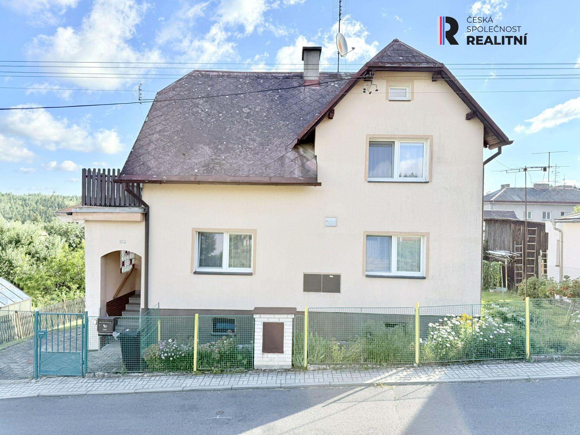 Rodinný dům v klidné lokalitě naproti dětskému hřišti – Libavské Údolí 92