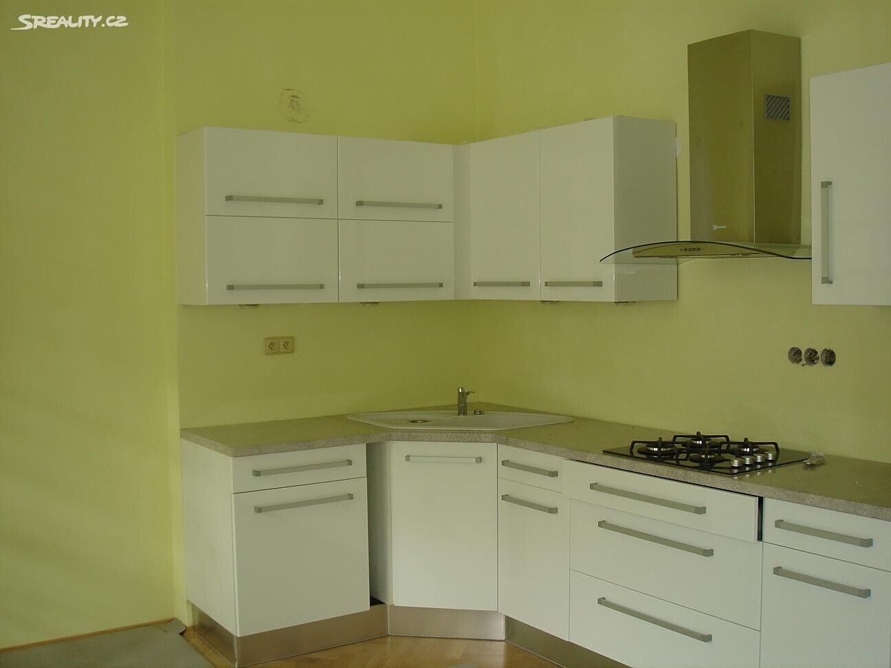 Prodej bytu 3+1 104 m², ul. Sadová