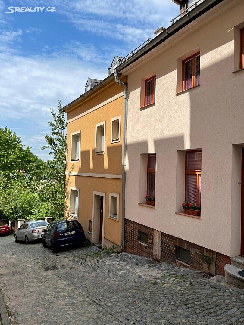 Prodej  komerčního pozemku 483 m², ul. Vyšehradská