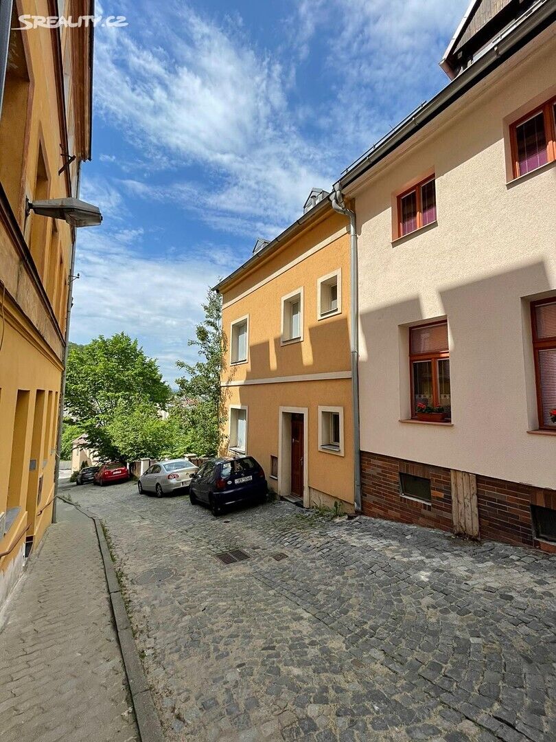 Prodej  komerčního pozemku 483 m², ul. Vyšehradská