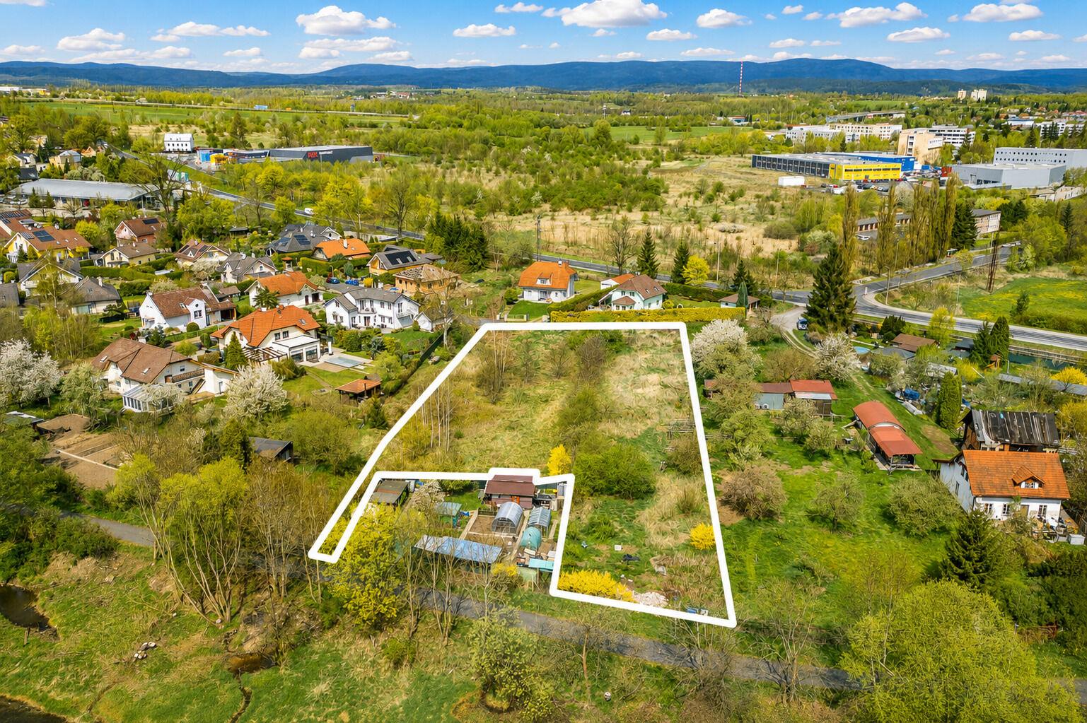 Stavební pozemek v Tašovicích, 4.050 m2
