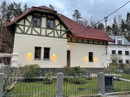 Prodej hotel, 486 m²