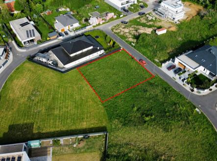 Prodej pozemku pro bydlení, 735 m²
