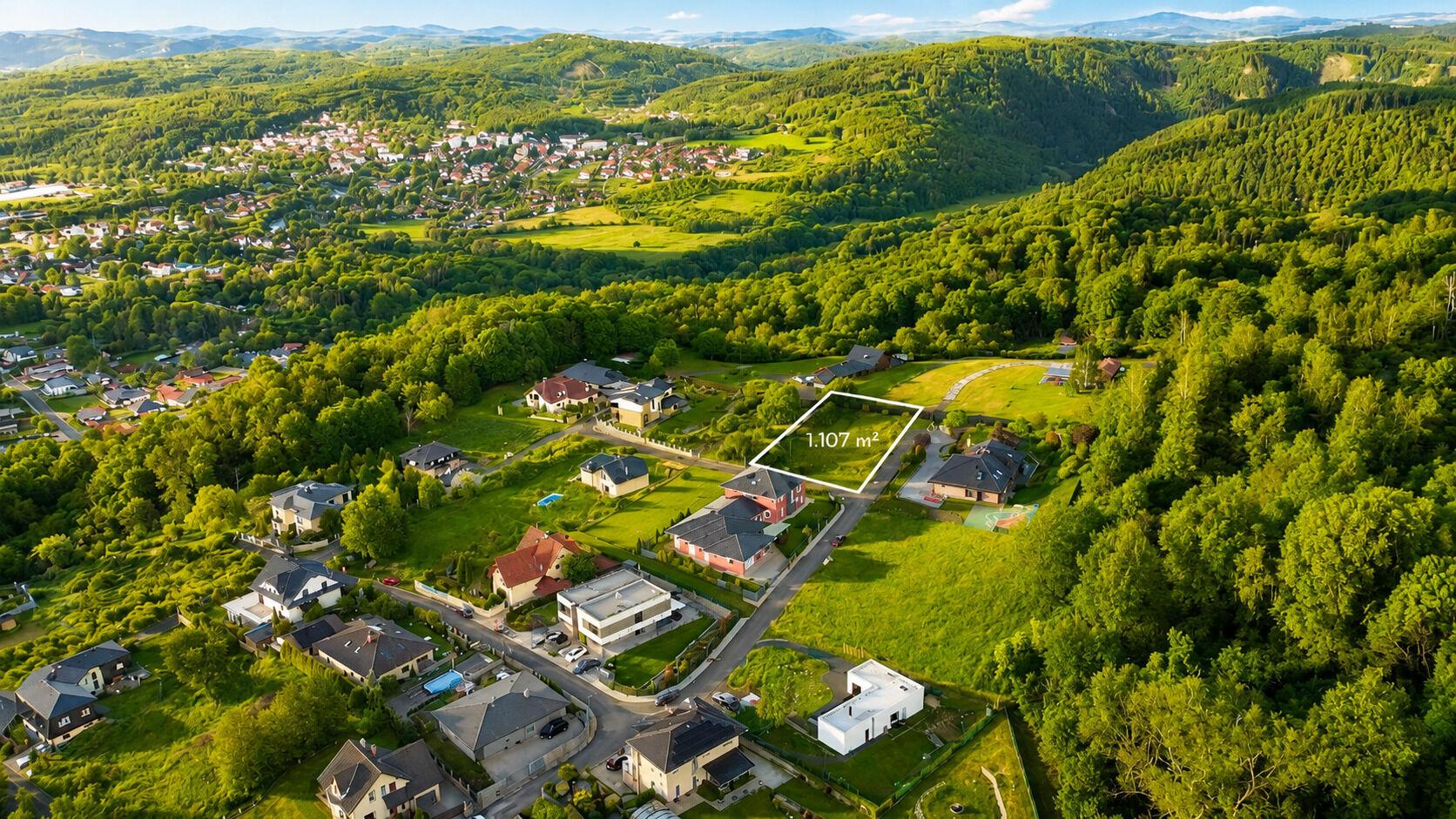 Stavební pozemek 1.107 m², Jenišov, Pod Rohem
