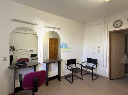 Pronájem obchodní prostor, 15 m²