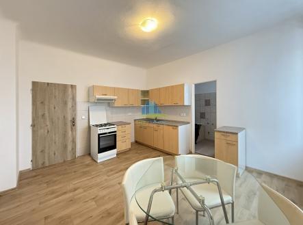 Pronájem bytu, 2+1, 70 m²