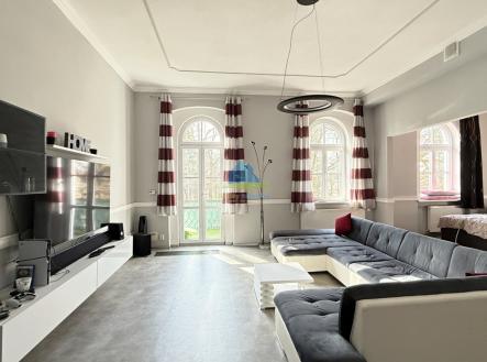 Pronájem bytu, 4+1, 120 m² obrázek