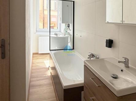 Pronájem bytu, 2+kk, 55 m²