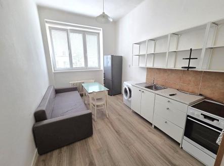 Prodej bytu, 1+1, 43 m²