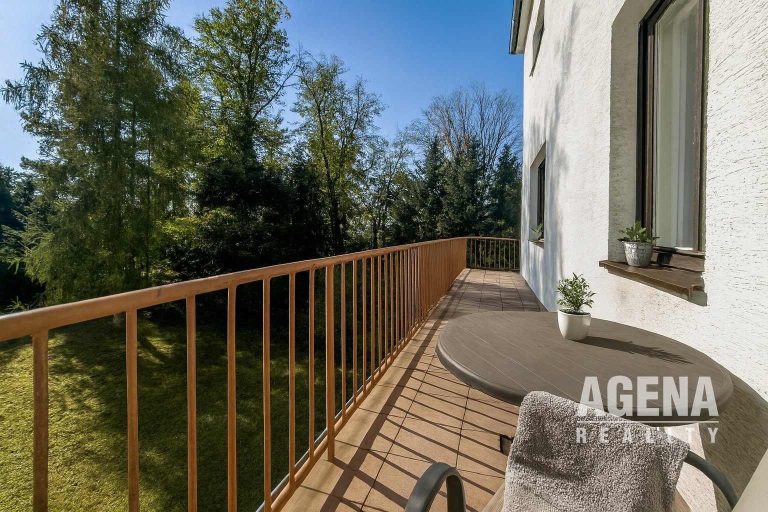 c4772e22-68c8-43be-ac03-408a8428e9f2