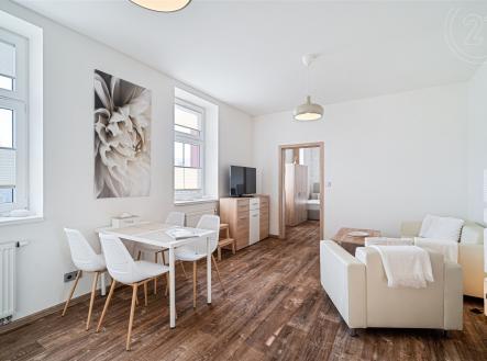 Prodej - dům/vila, 715 m²