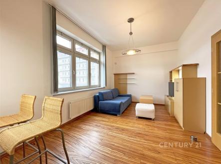 Pronájem bytu, garsoniéra, 39 m²