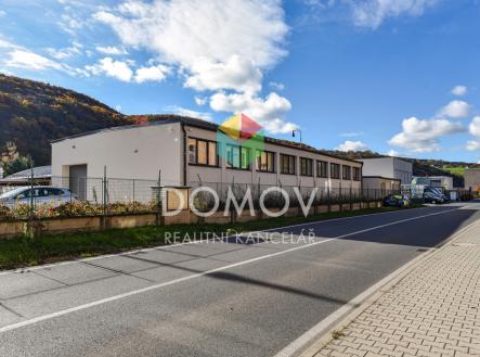 Pronájem skladovací prostor, 394 m²