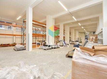 Pronájem skladovací prostor, 394 m²