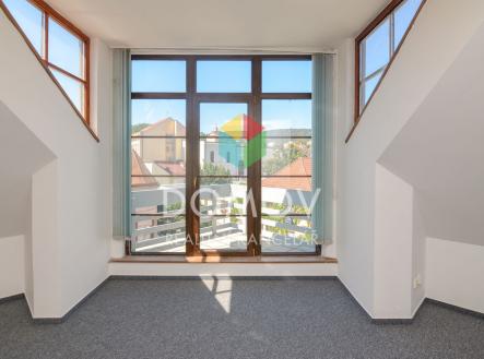 Pronájem kanceláře, 30 m²