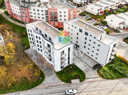 Pronájem bytu, 2+kk, 68 m²