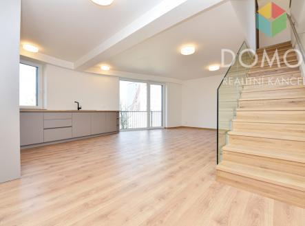 Pronájem bytu, 4+kk, 108 m²