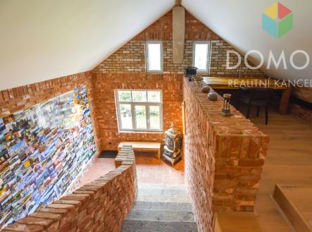 Pronájem bytu, atypický, 200 m²