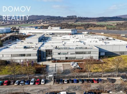 Pronájem kanceláře, 1 050 m²