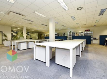 Pronájem kanceláře, 525 m²