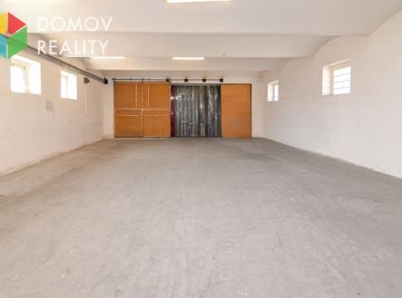 Pronájem skladovací prostor, 232 m²