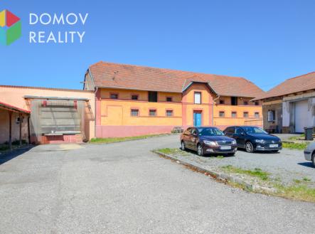 Pronájem skladovací prostor, 232 m²