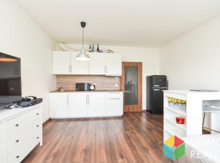 Pronájem bytu, 1+kk, 32 m²