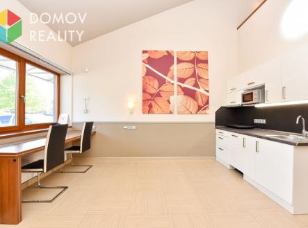 Pronájem bytu, 2+kk, 42 m²