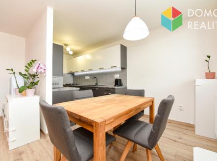 Pronájem bytu, 3+kk, 84 m²