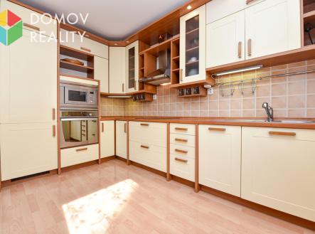 Pronájem bytu, 1+kk, 37 m²
