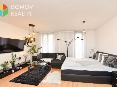 Pronájem bytu, 1+kk, 38 m²