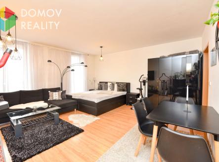 Pronájem bytu, 1+kk, 38 m²