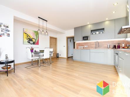 Pronájem bytu, 3+kk, 110 m²