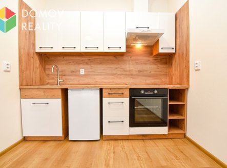 Pronájem bytu, 1+kk, 29 m²