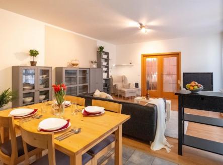 Pronájem bytu, 2+kk, 75 m²