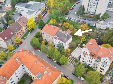 Prodej - nájemní dům, 328 m²