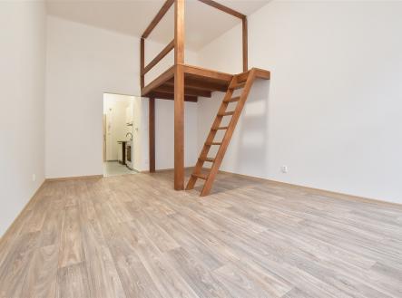 Pronájem bytu, 1+kk, 30 m²