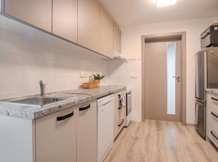Pronájem bytu, 2+kk, 80 m²