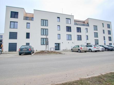 Pronájem bytu, 1+kk, 84 m²