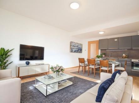 Pronájem bytu, 1+kk, 84 m²