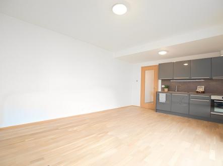 Pronájem bytu, 1+kk, 84 m²