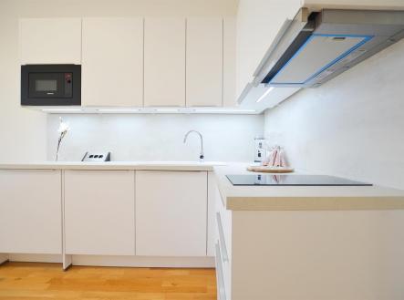 Pronájem bytu, 1+kk, 28 m²