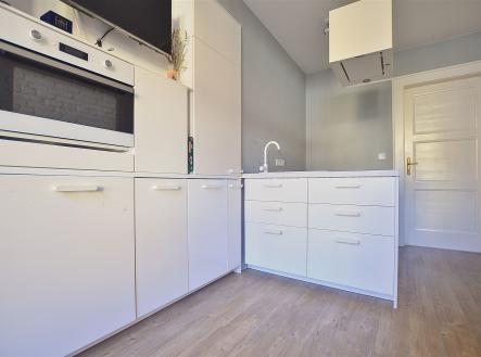 Pronájem bytu, 2+kk, 48 m²