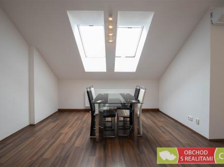 Pronájem bytu, 2+kk, 78 m²