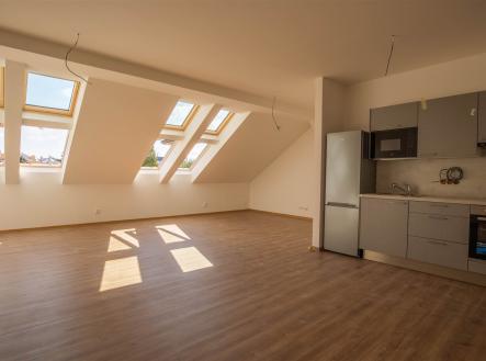 Pronájem kanceláře, 63 m²