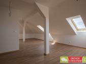 Pronájem bytu, garsoniéra, 63 m²