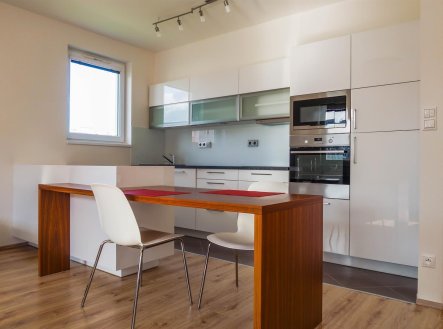 Pronájem bytu, 2+kk, 69 m²