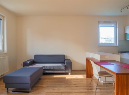 Pronájem bytu, 2+kk, 69 m²