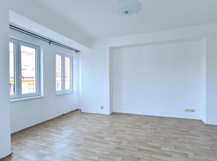 Pronájem bytu, 2+1, 82 m²