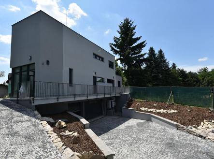 Pronájem bytu, 3+kk, 80 m²